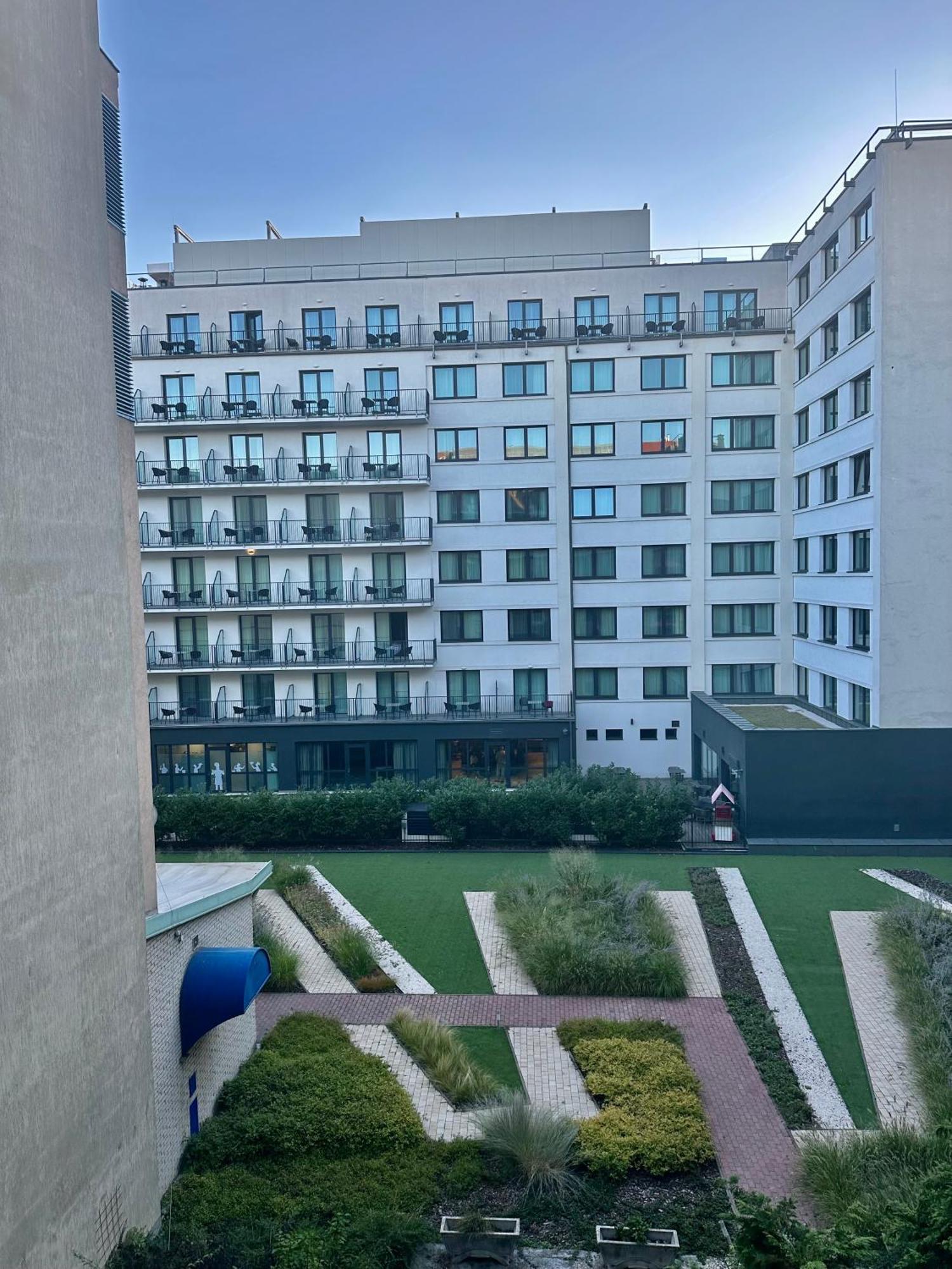 Wonder Deer Luxury Apartment At The Opera Self Check-In Budapest Exterior photo